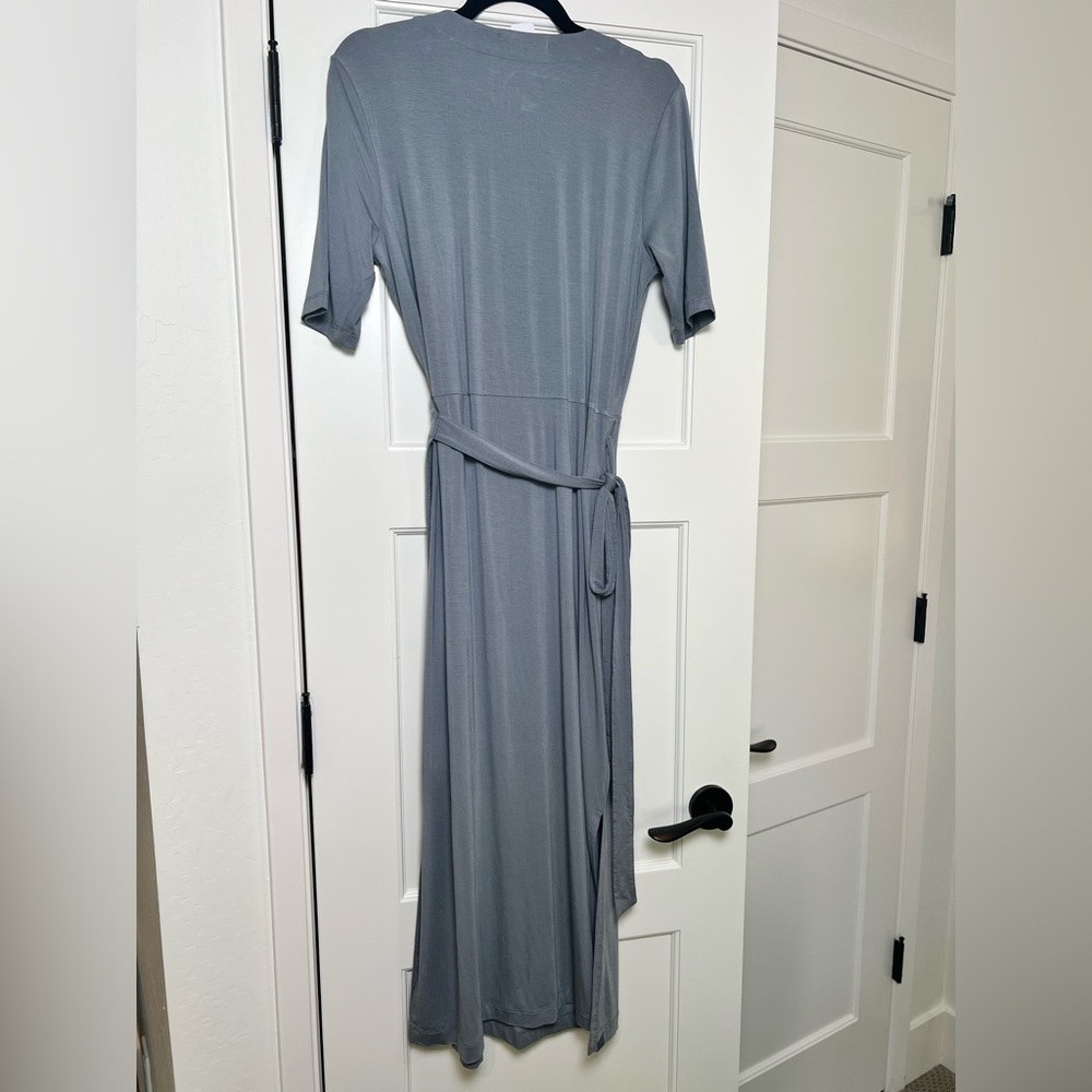 Barefoot Dreams Luxe Milk Jersey 3/4 Sleeve Wrap Dress (Size XS) - Picture 3 of 4